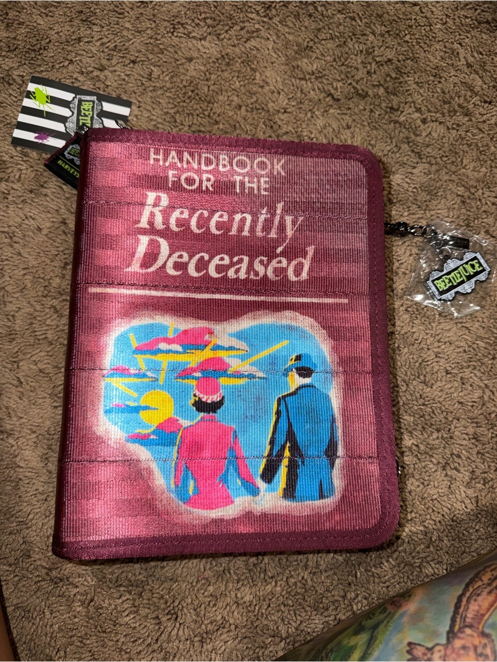 Harveys seatbelt Crossbody beetle juice